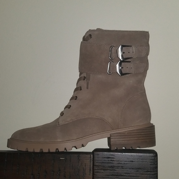 VINCE CAMUTO Suede Leather Women's Fawdry Boots. Size 10. Color Brown. N… - Picture 5 of 9